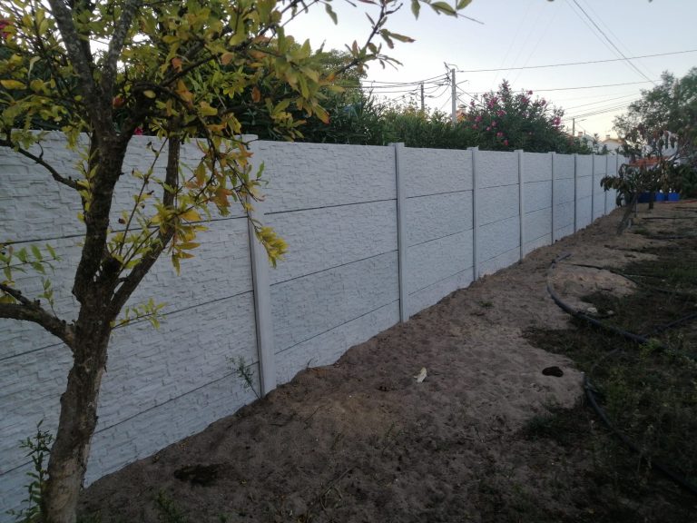Vedação modular de uma moradia