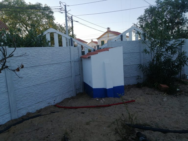 Vedação modular de uma moradia