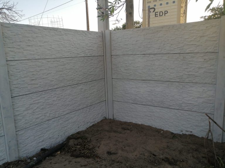 Vedação modular de uma moradia
