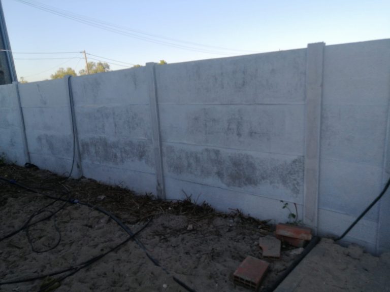 Vedação modular de uma moradia