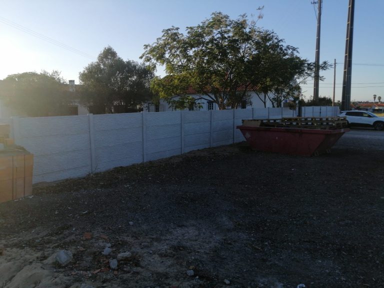 Vedação modular de uma moradia
