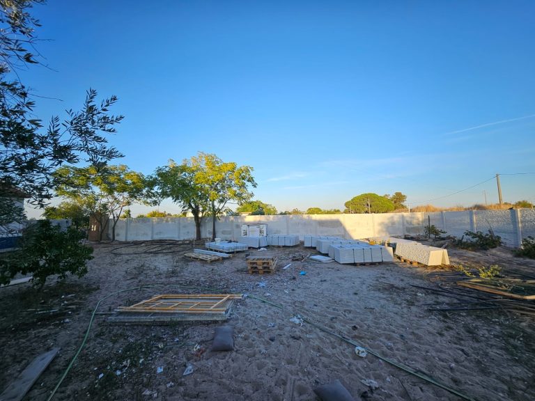 Vedação modular de uma moradia