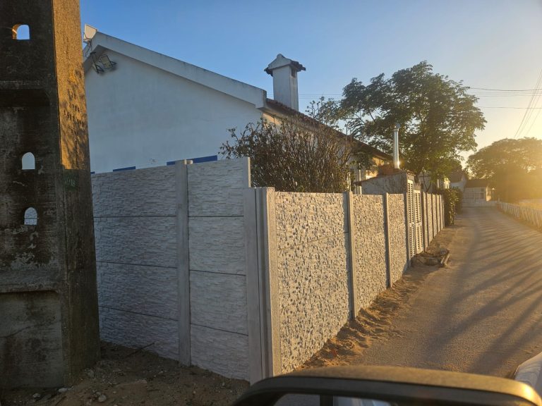 Vedação modular de uma moradia