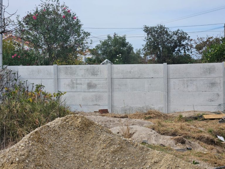 Vedação modular de uma moradia