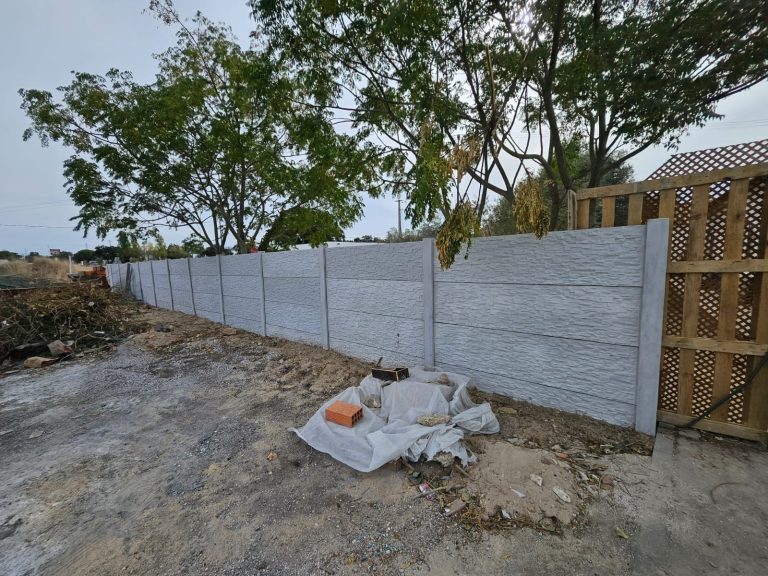Vedação modular de uma moradia