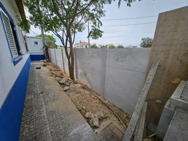 Vedação modular de uma moradia